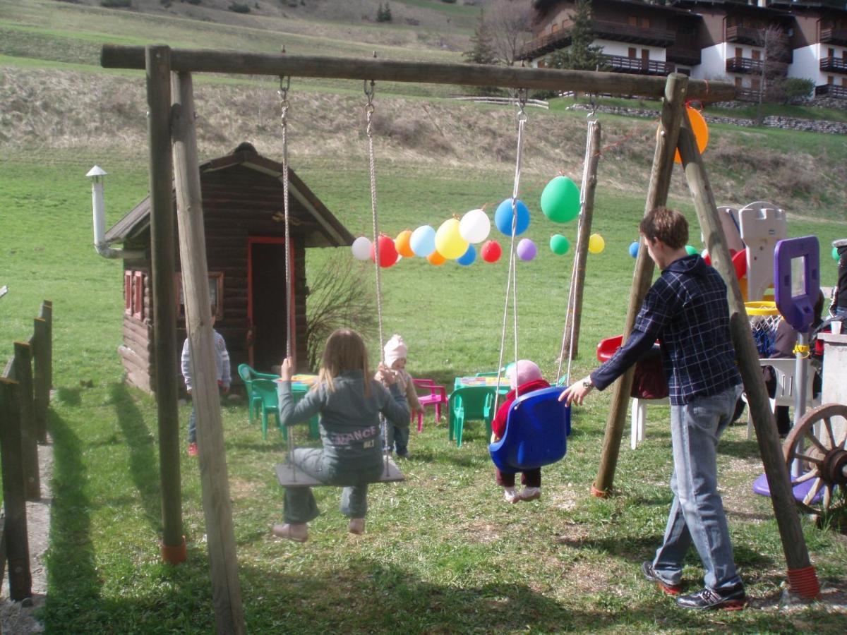 Hotel Garni Soreie Pozza di Fassa Buitenkant foto